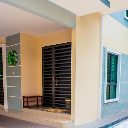 Tropical Livings Meru Ipoh Homestay By Grab A Stay Εξωτερικό φωτογραφία