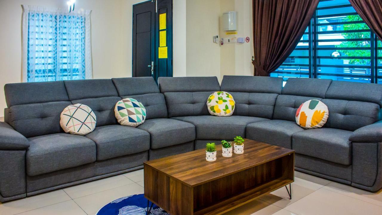 Tropical Livings Meru Ipoh Homestay By Grab A Stay Εξωτερικό φωτογραφία