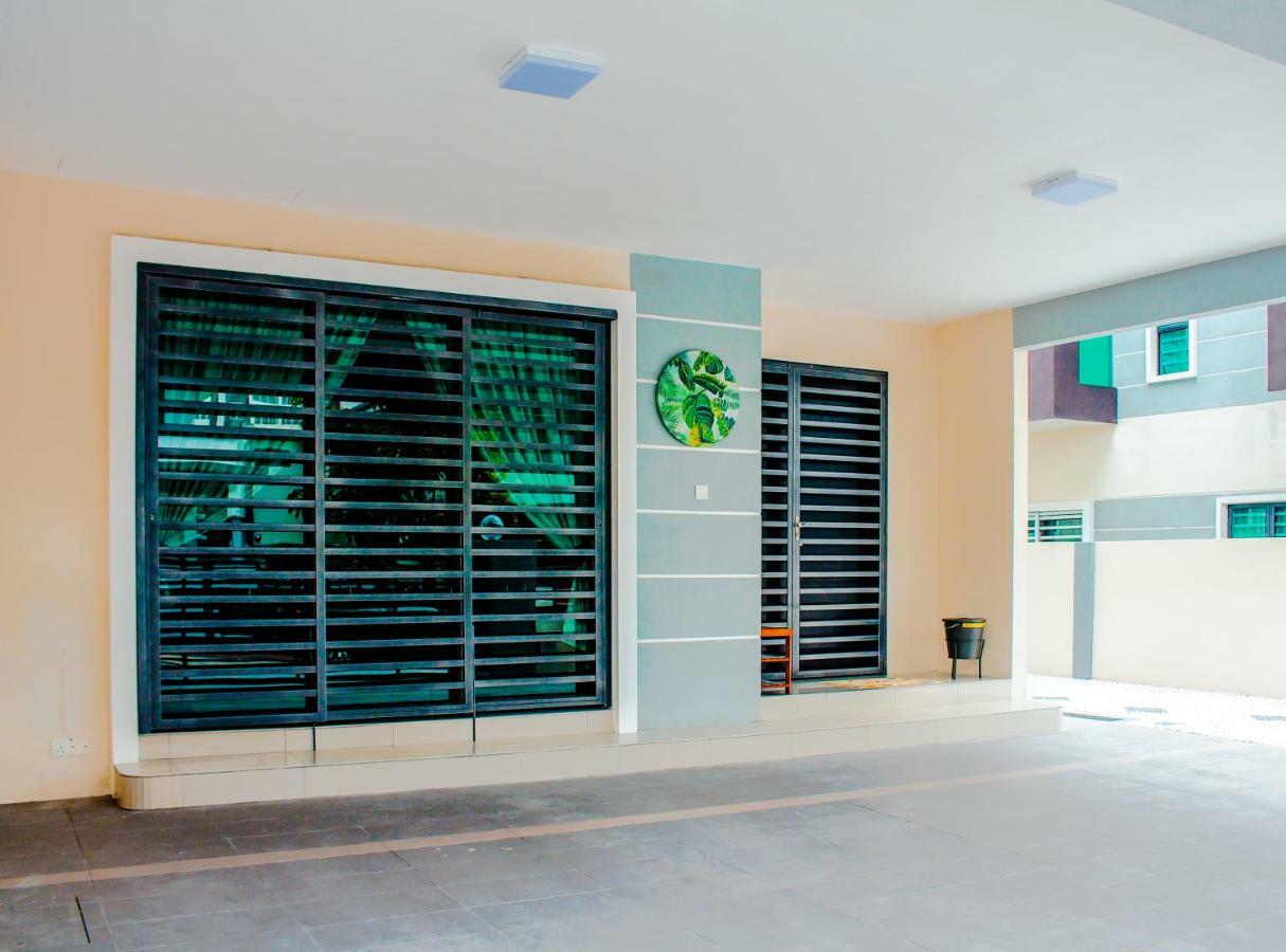 Tropical Livings Meru Ipoh Homestay By Grab A Stay Εξωτερικό φωτογραφία